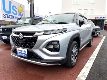 フロンクス（中古車）店頭に展示しています！